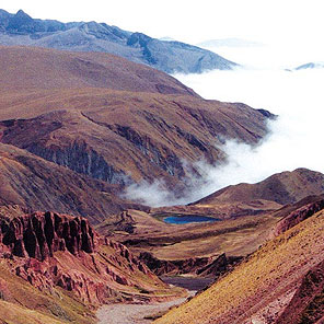 The north: andean villages, mountain road